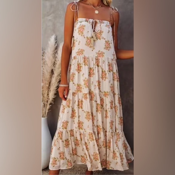 VICI Storia | Floral Tiered Midi W/ Tie Straps - Picture 5 of 5